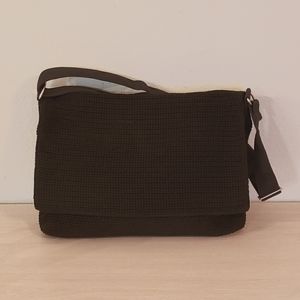 Sak Crochet Messenger Bag